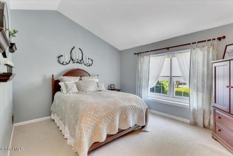 11 Greystone Drive Voorheesville NY 12186