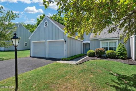 11 Greystone Drive Voorheesville NY 12186
