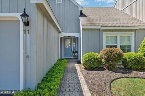 11 Greystone Drive Voorheesville NY 12186