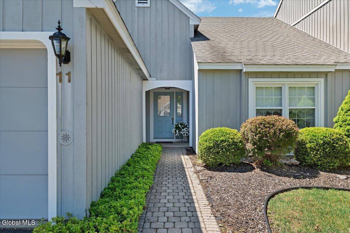 11 Greystone Drive Voorheesville NY 12186