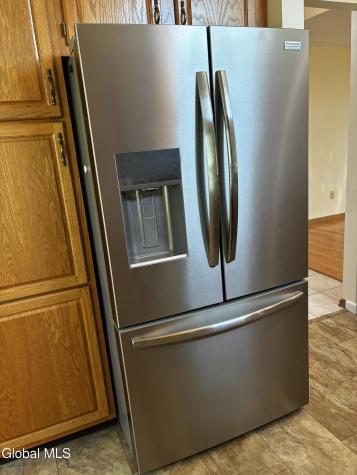 9 Hyland Circle Troy NY 12182