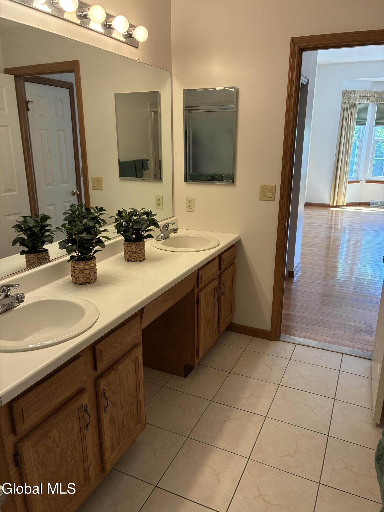 9 Hyland Circle Troy NY 12182