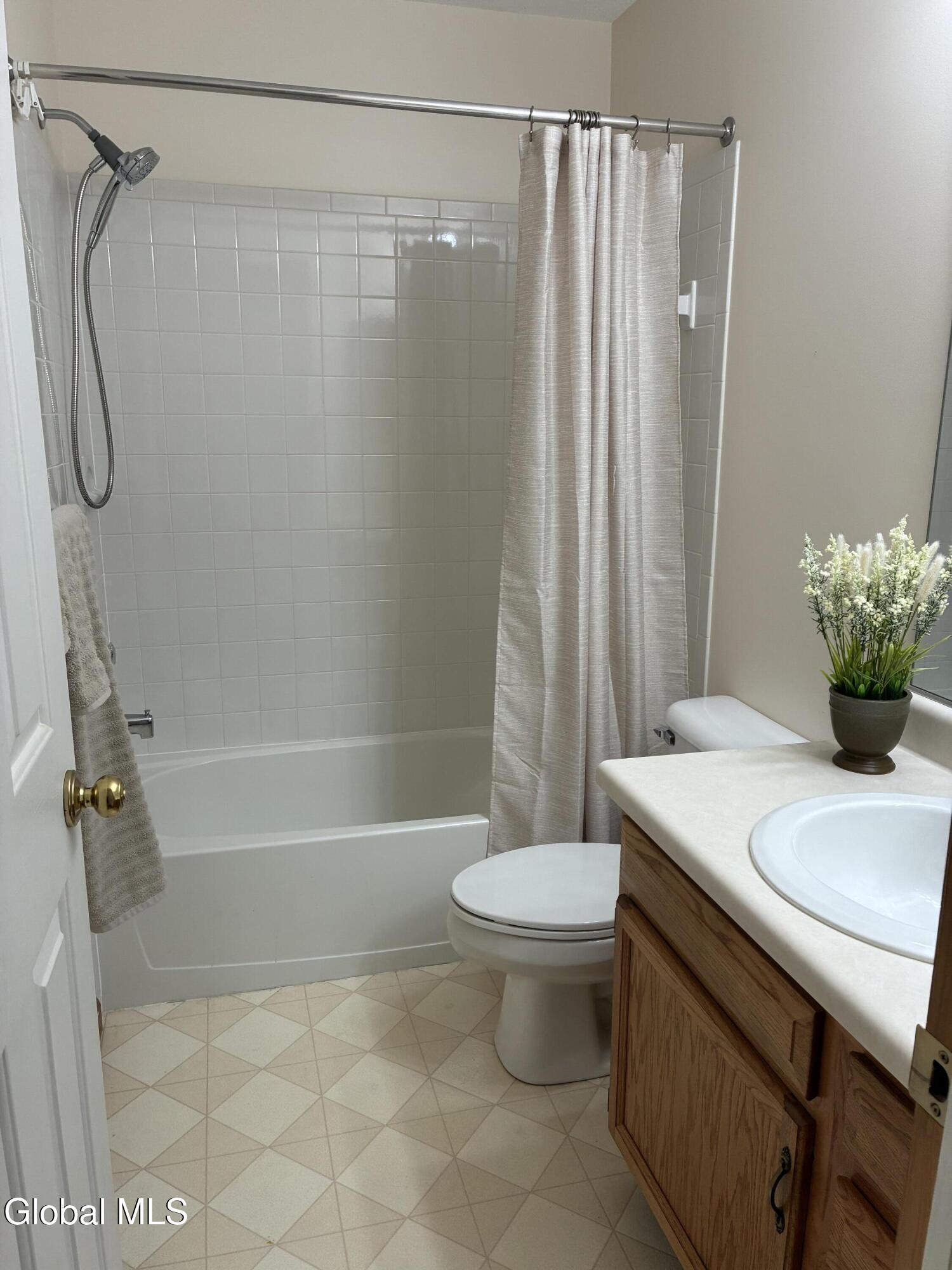 9 Hyland Circle Troy NY 12182