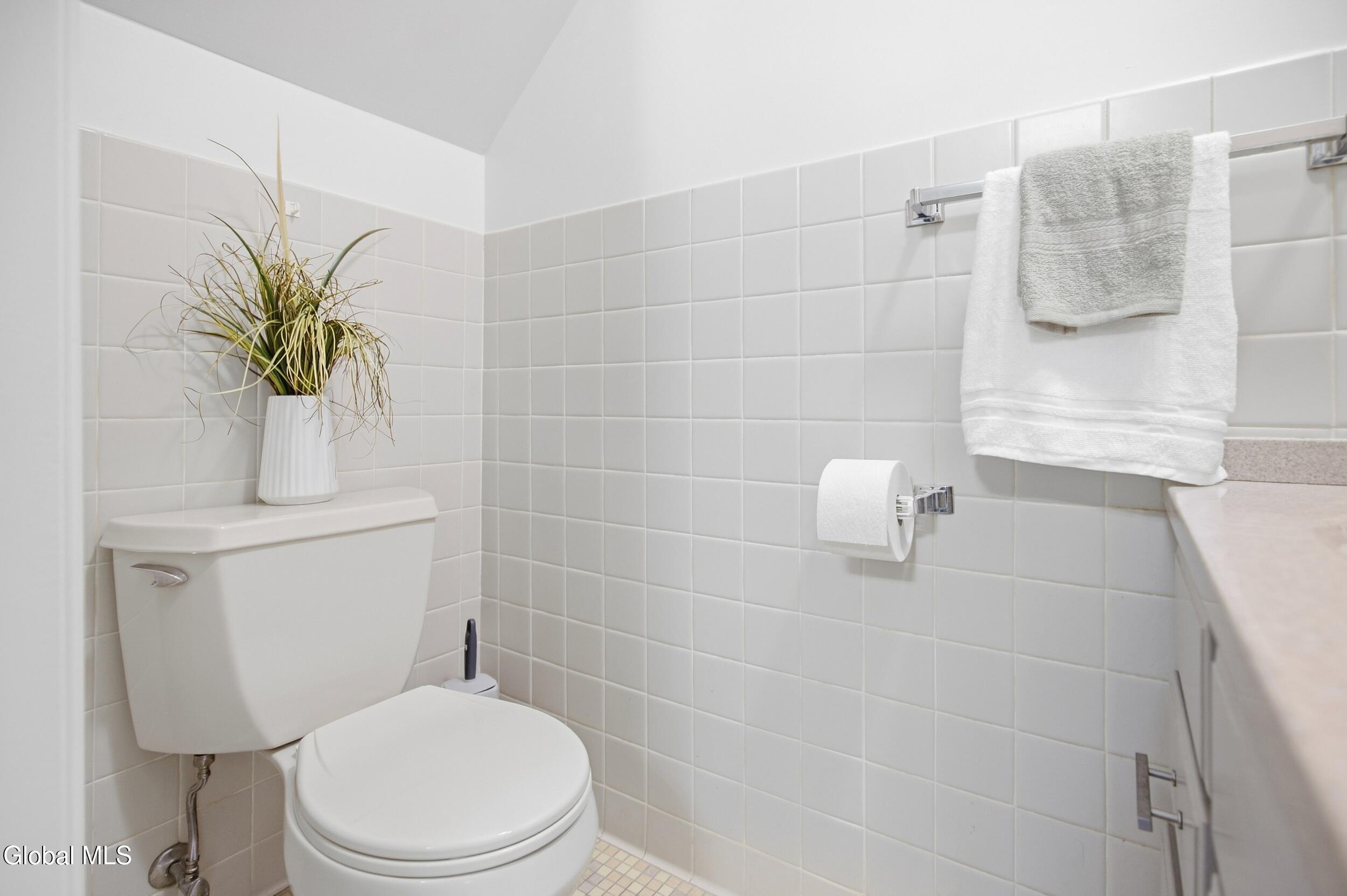 222 S Ten Broeck Street Schenectady NY 12302