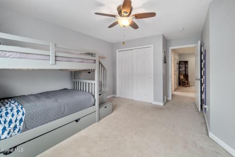 28 Guiliana Circle Troy NY 12180