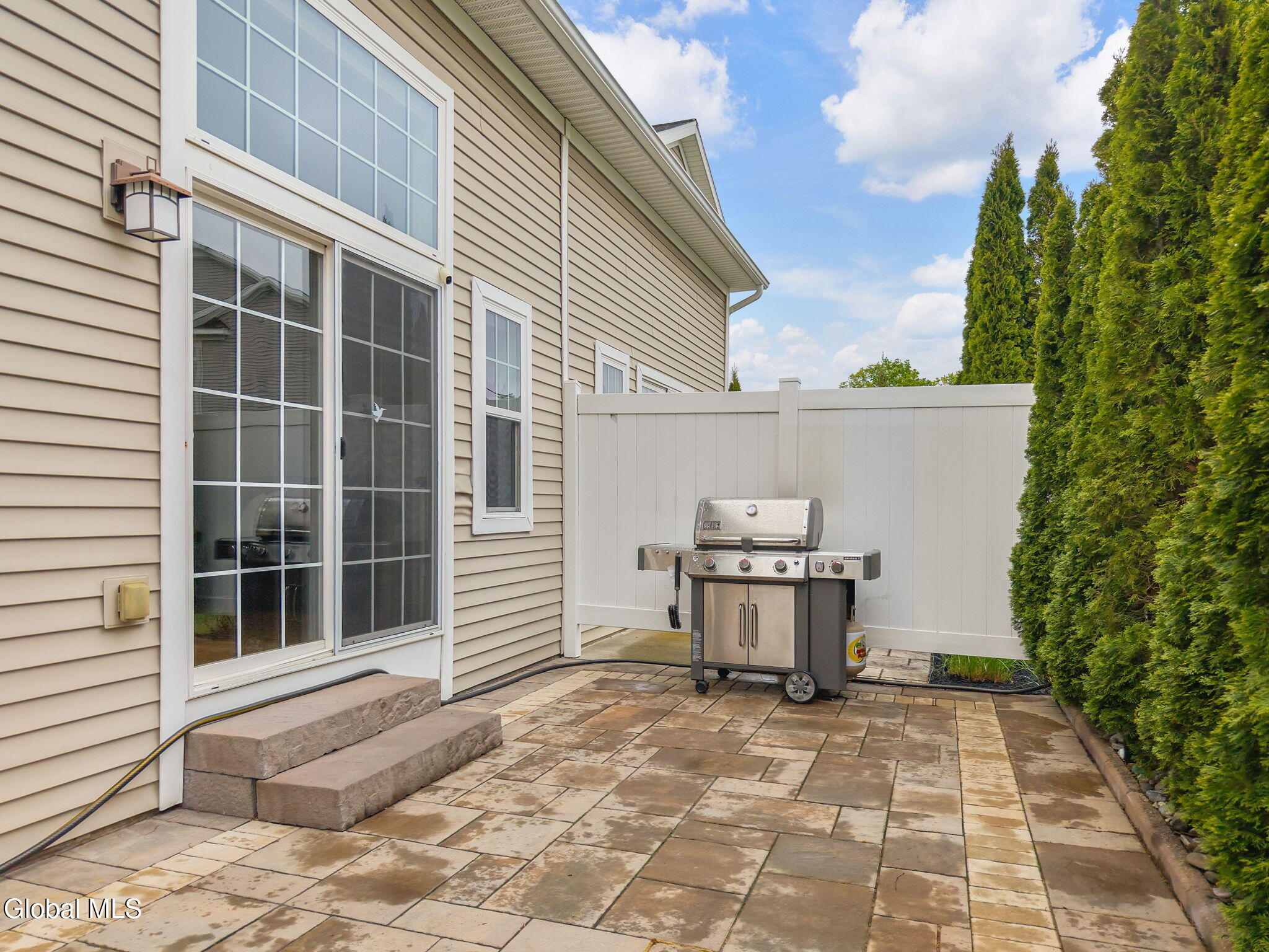 28 Guiliana Circle Troy NY 12180