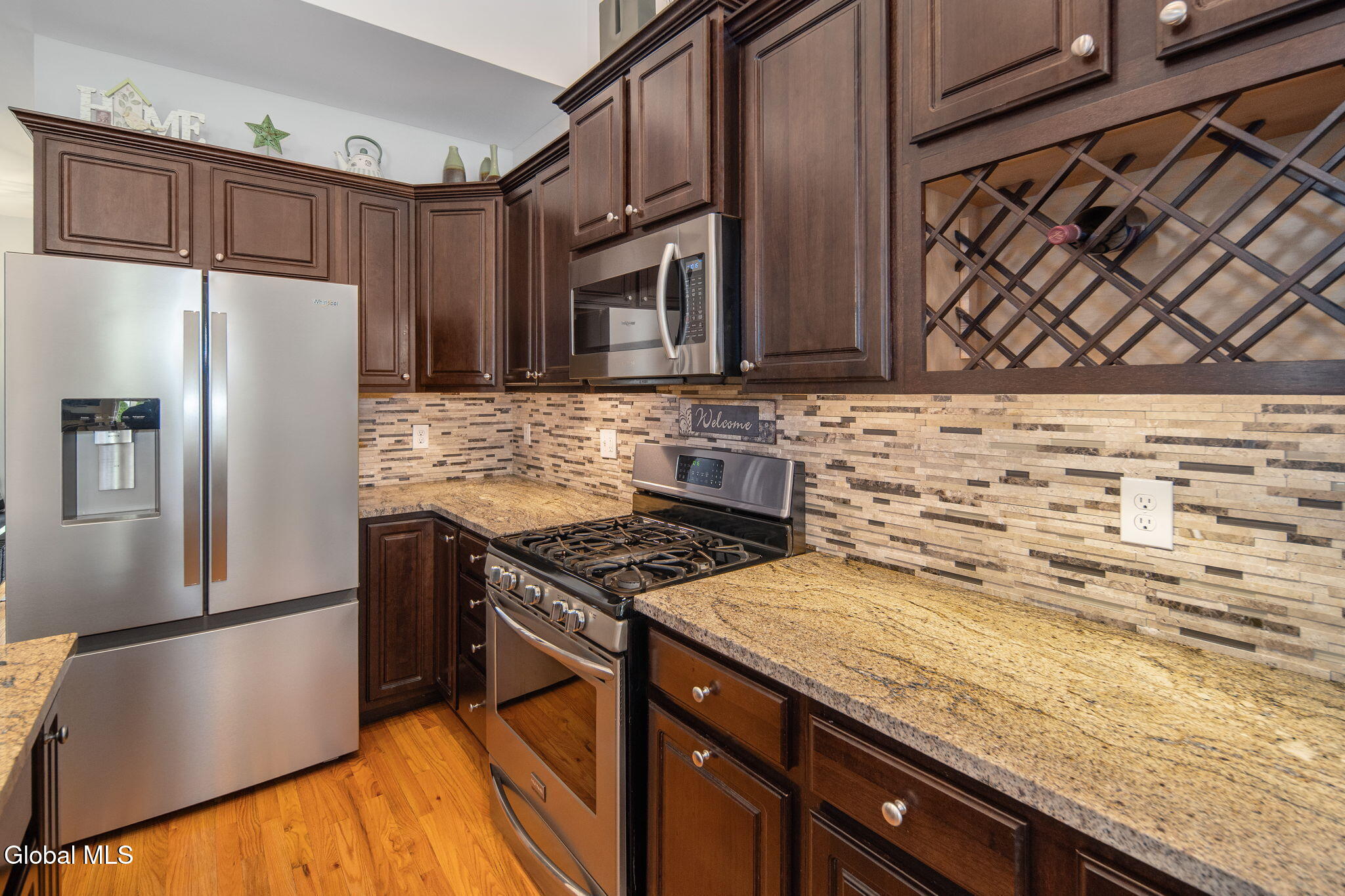 28 Guiliana Circle Troy NY 12180