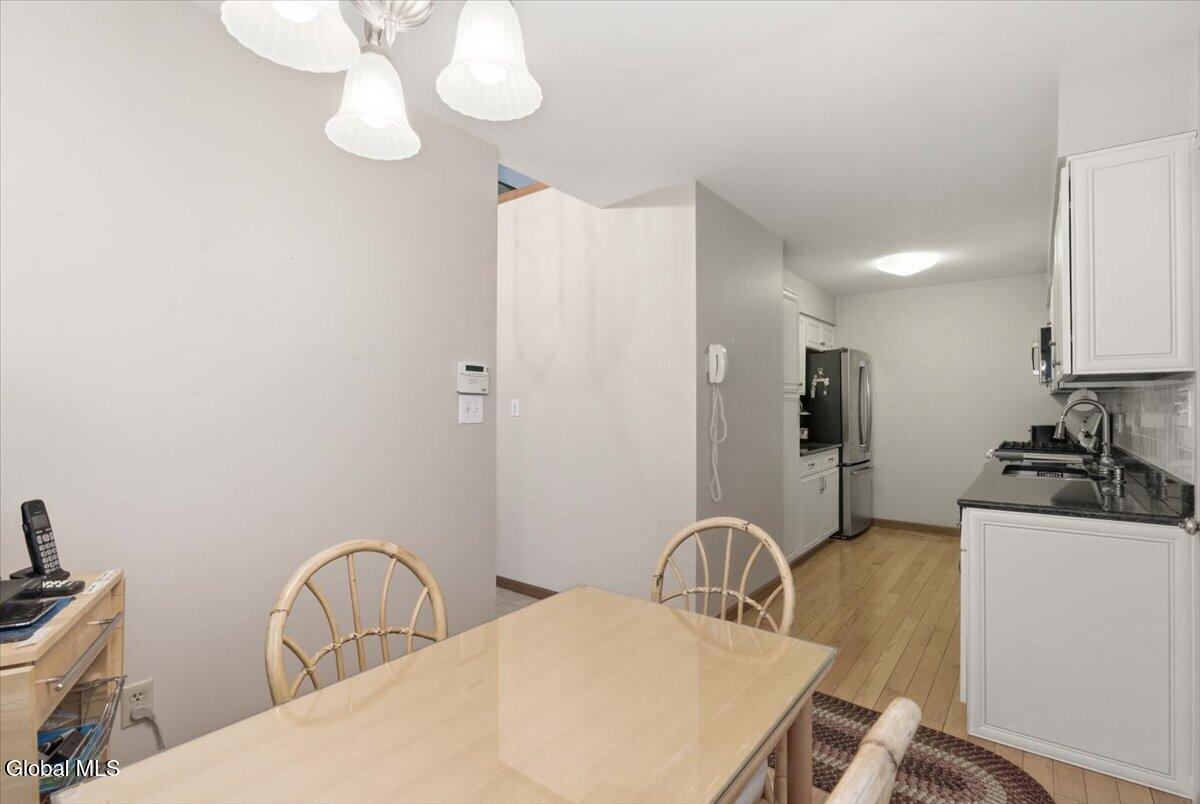 18 Kensington Place Albany NY 12209
