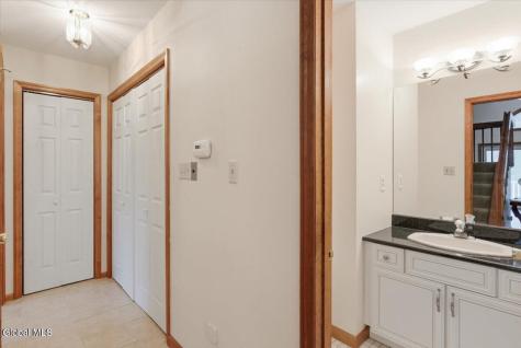 18 Kensington Place Albany NY 12209