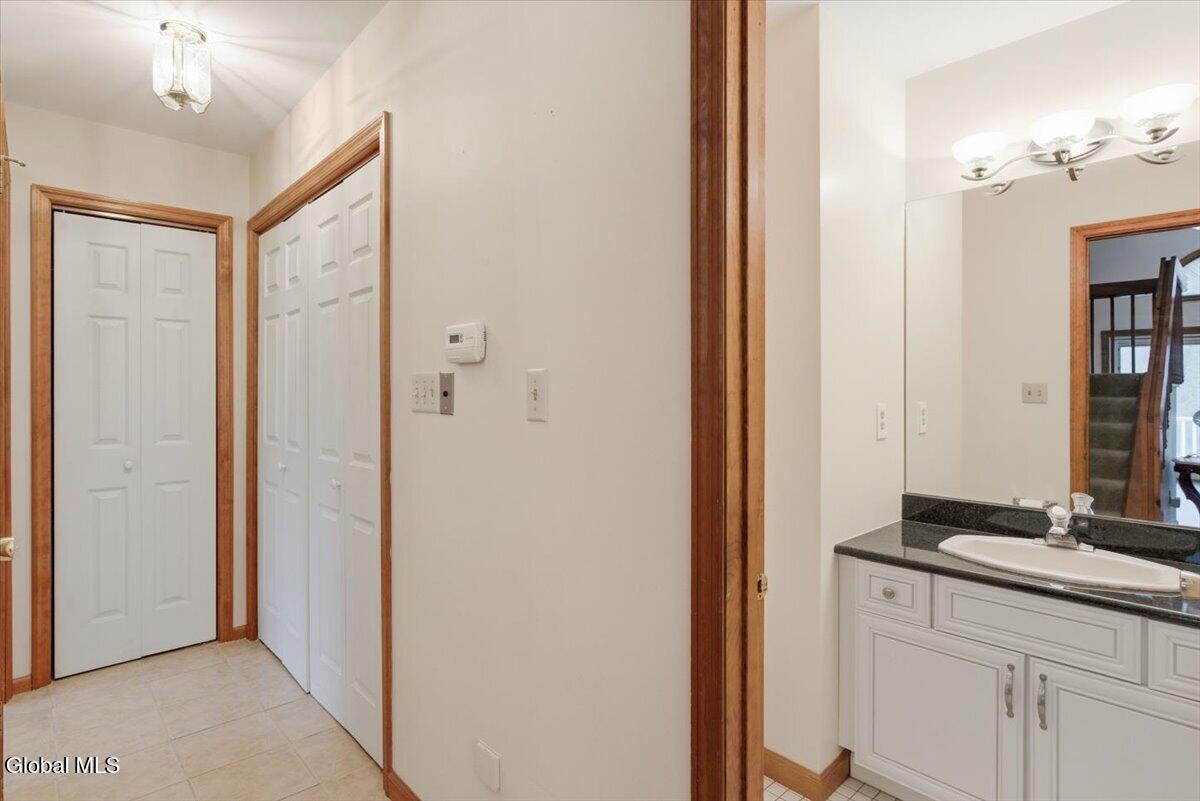 18 Kensington Place Albany NY 12209