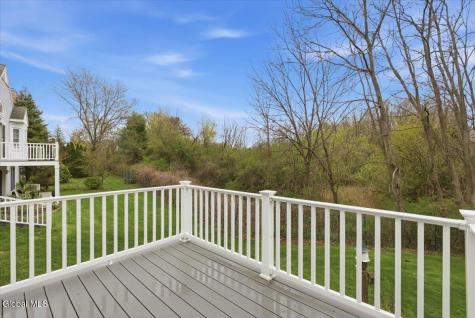 18 Kensington Place Albany NY 12209