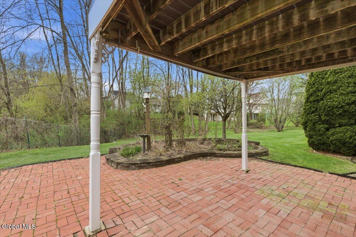18 Kensington Place Albany NY 12209