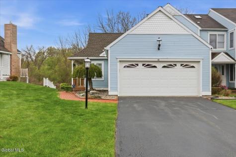 18 Kensington Place Albany NY 12209