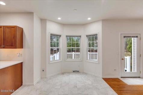 36 Oakmont Street Niskayuna NY 12309