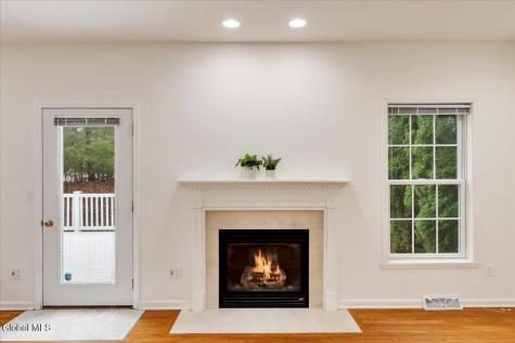 36 Oakmont Street Niskayuna NY 12309