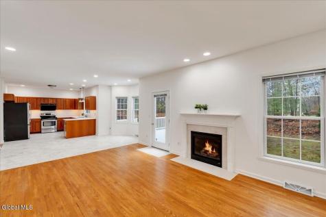 36 Oakmont Street Niskayuna NY 12309