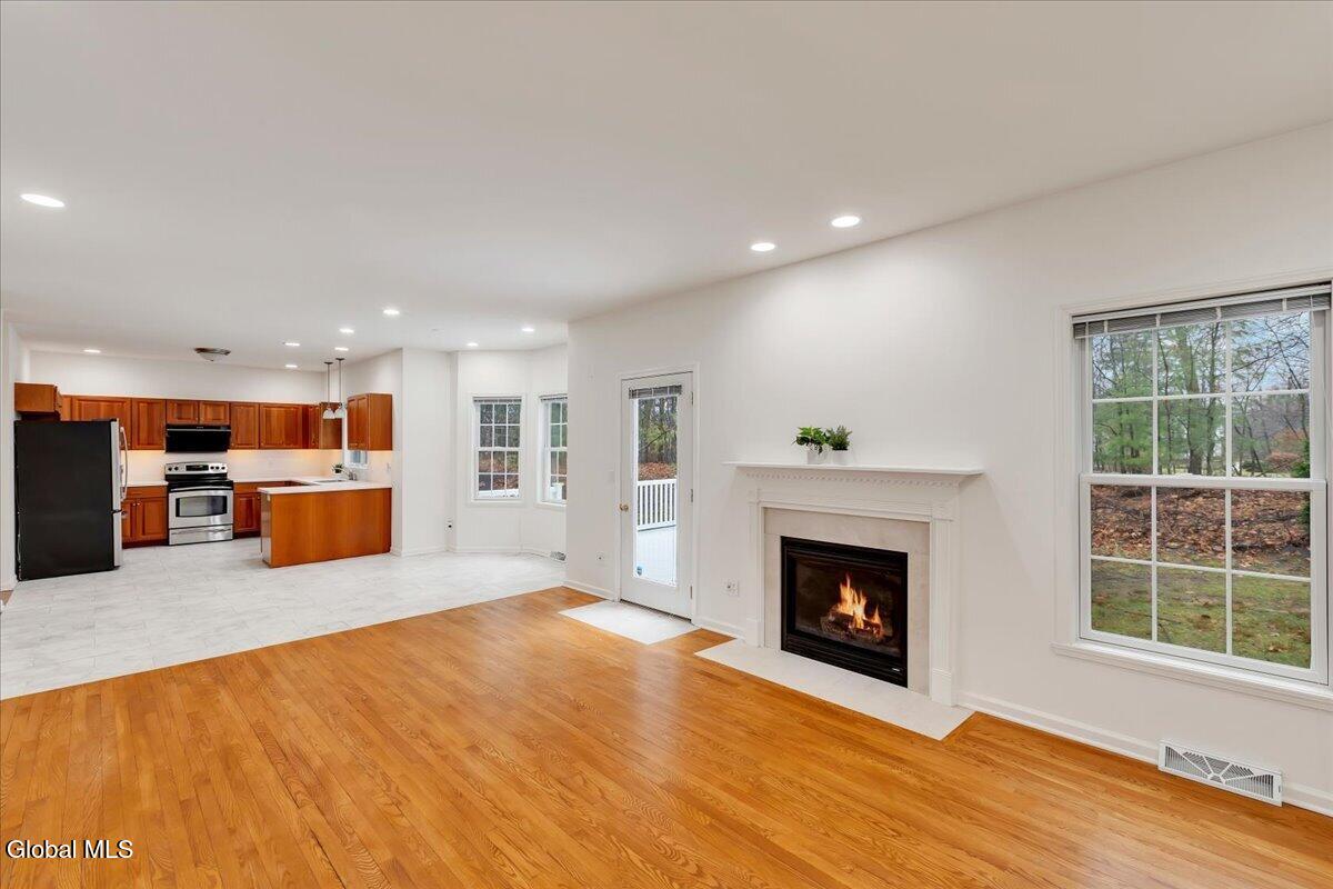 36 Oakmont Street Niskayuna NY 12309