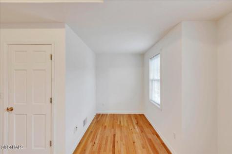 36 Oakmont Street Niskayuna NY 12309