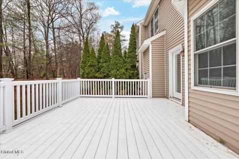 36 Oakmont Street Niskayuna NY 12309