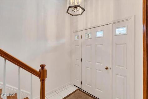 36 Oakmont Street Niskayuna NY 12309