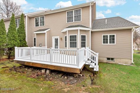 36 Oakmont Street Niskayuna NY 12309