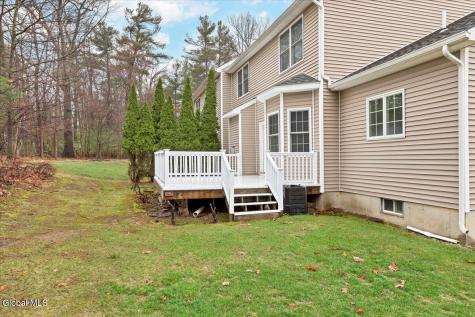 36 Oakmont Street Niskayuna NY 12309