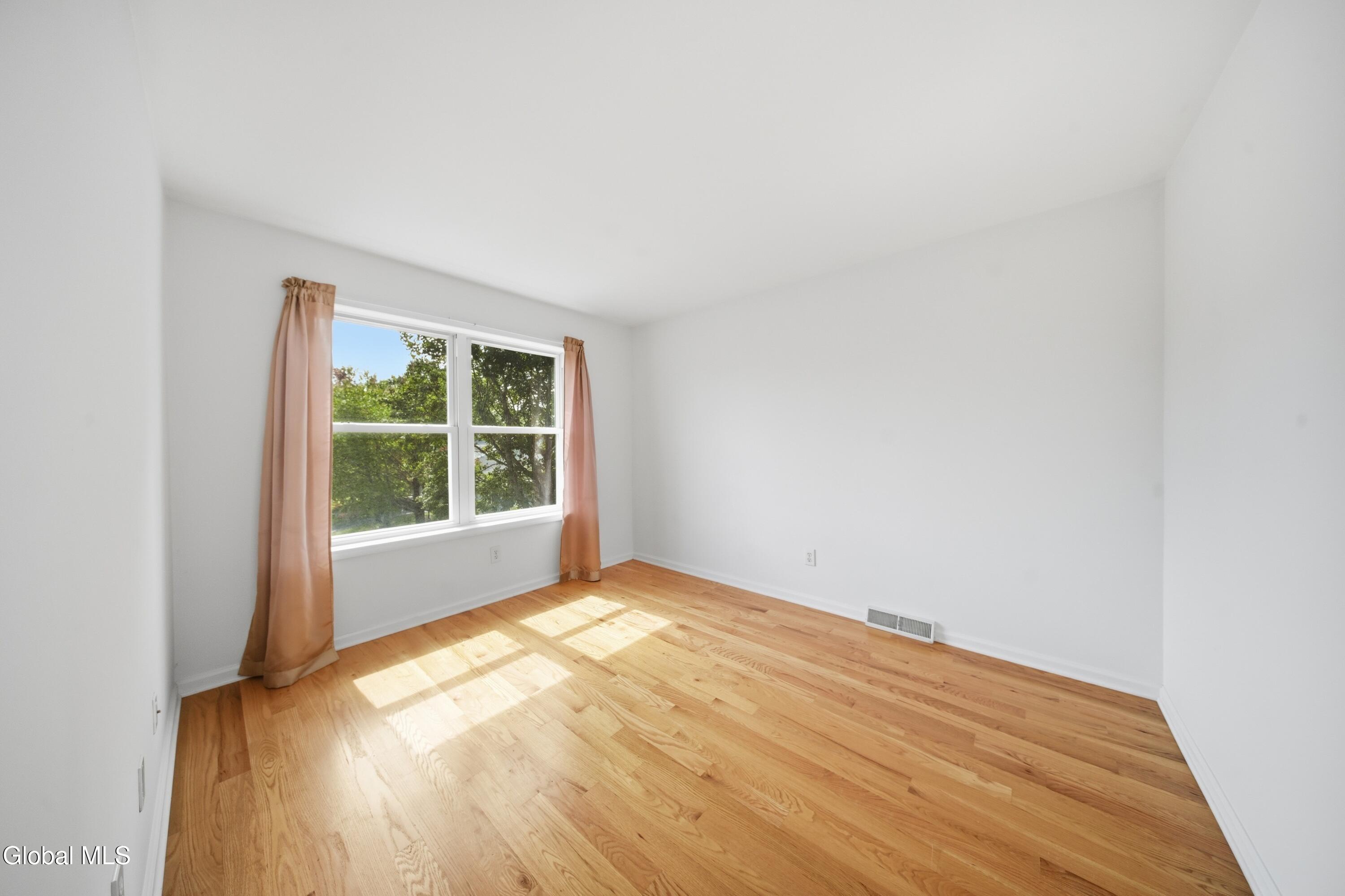 153 Harvard Road Watervliet NY 12189