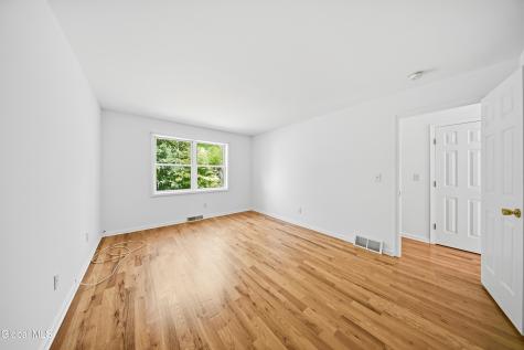 153 Harvard Road Watervliet NY 12189