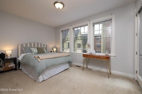 30 Whistler Court Saratoga Springs NY 12866