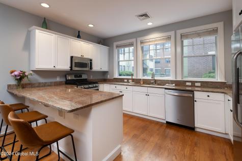 30 Whistler Court Saratoga Springs NY 12866