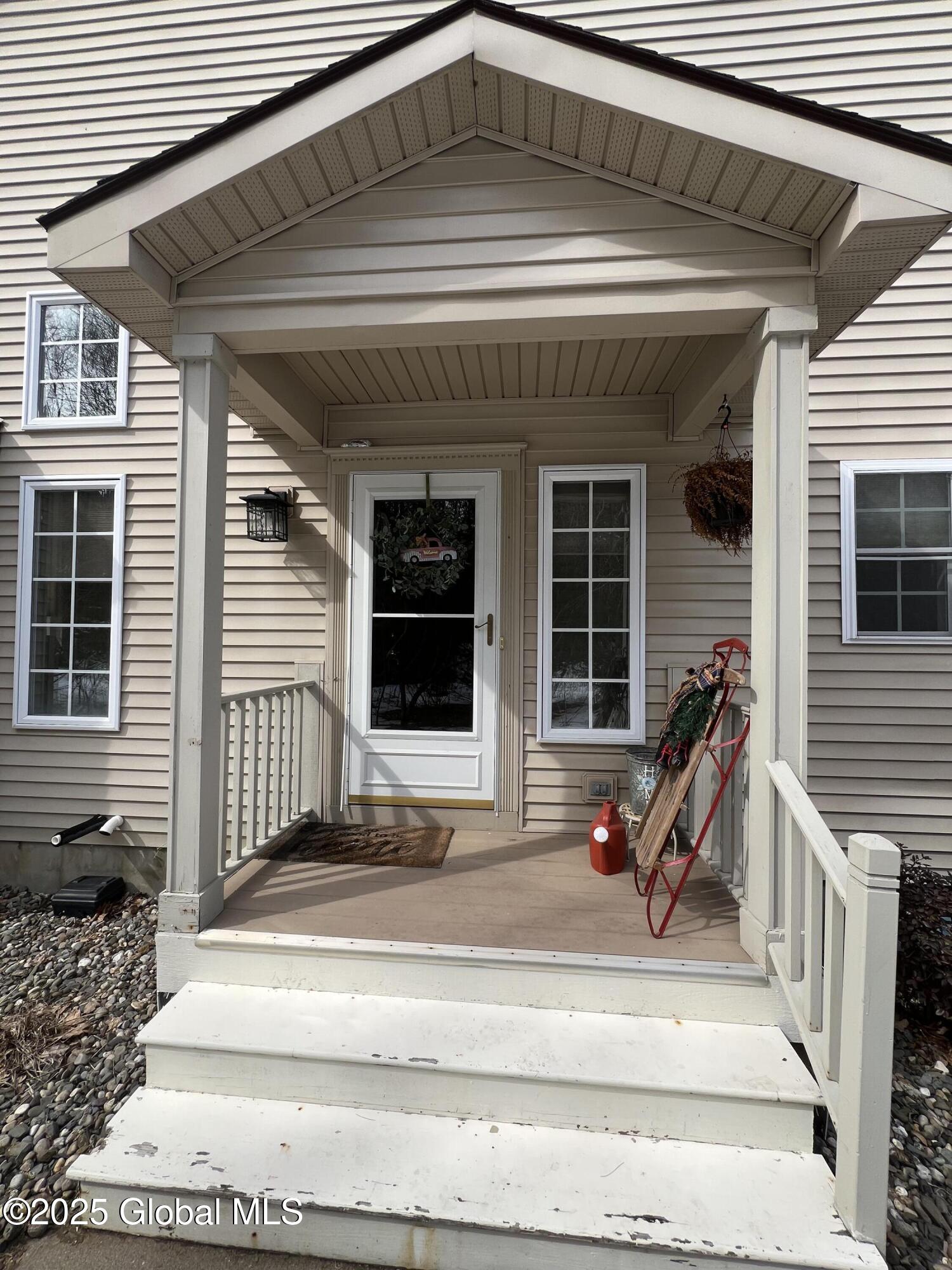 24 Secretariat Lane Saratoga Springs NY 12866
