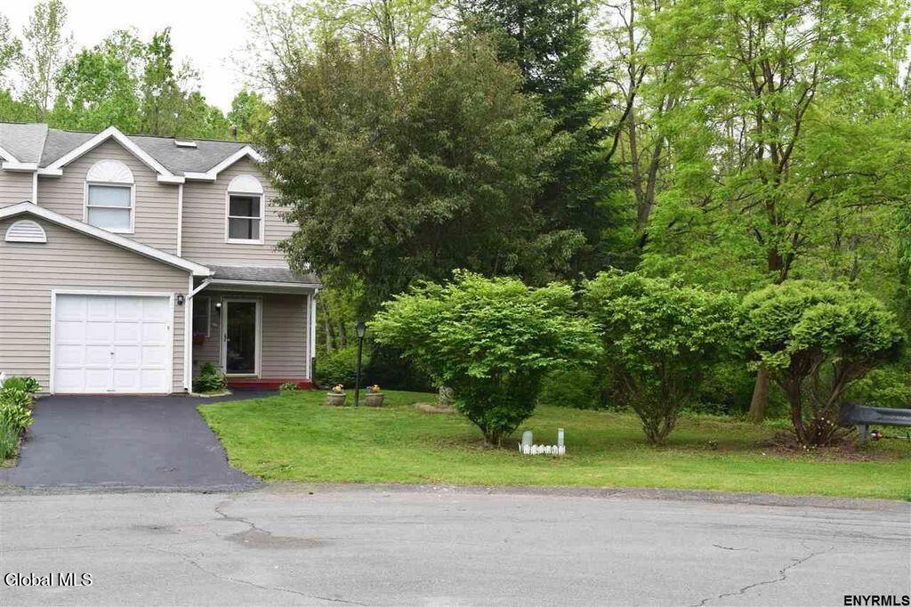 49 Cheryl Court Troy NY 12180
