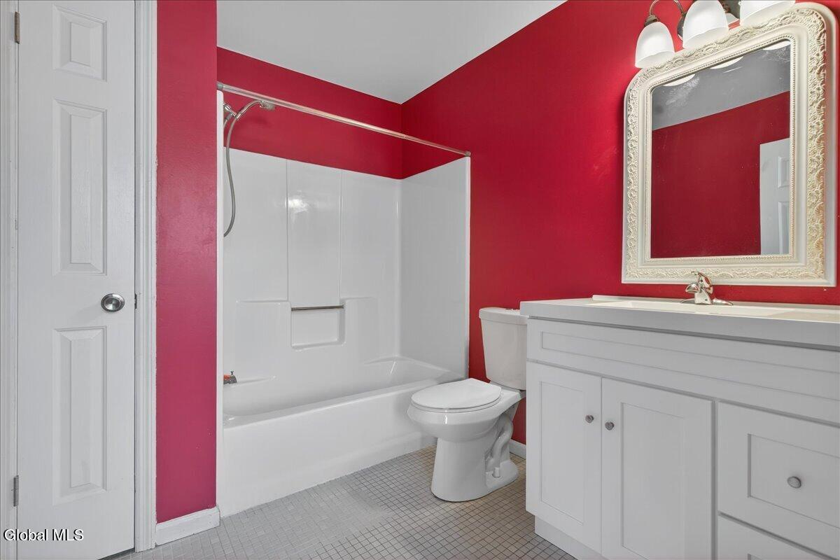 49 Cheryl Court Troy NY 12180