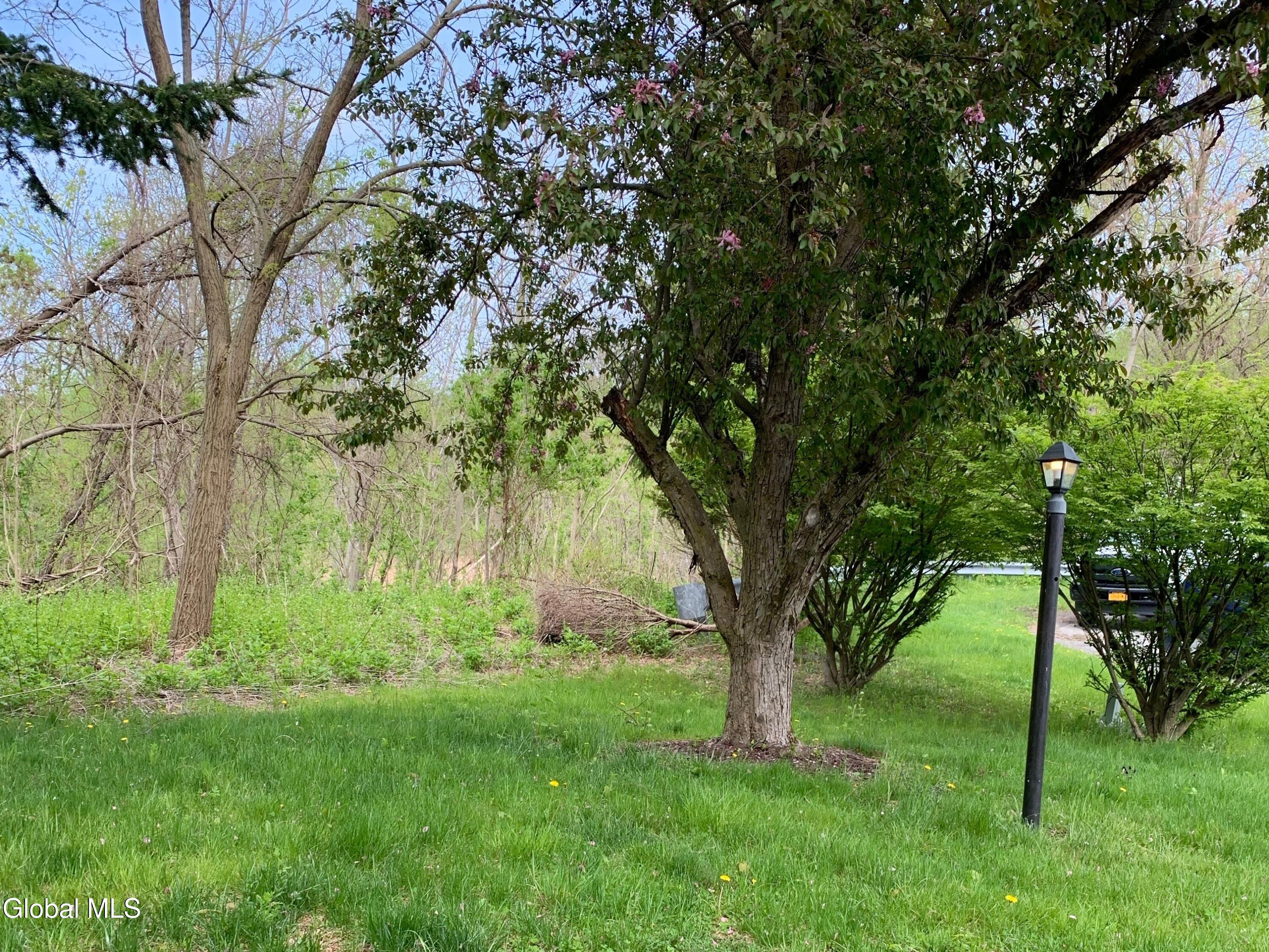 49 Cheryl Court Troy NY 12180