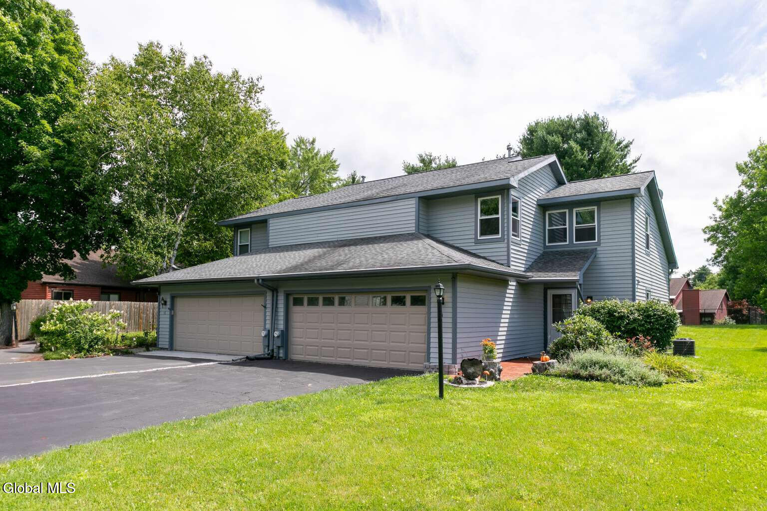 13 Rugby Road Slingerlands NY 12159