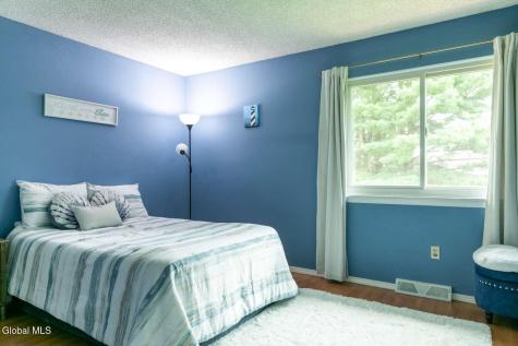 13 Rugby Road Slingerlands NY 12159