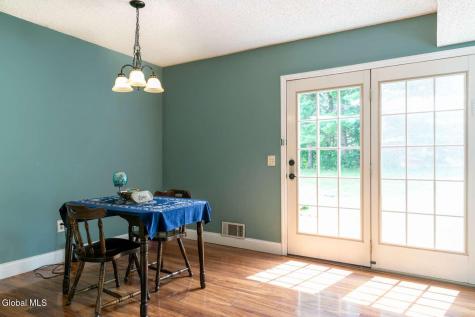 13 Rugby Road Slingerlands NY 12159