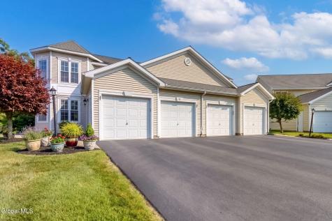 45 Patroon Pointe Drive Rensselaer NY 12144