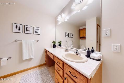 45 Patroon Pointe Drive Rensselaer NY 12144