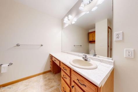 45 Patroon Pointe Drive Rensselaer NY 12144