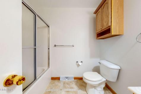 45 Patroon Pointe Drive Rensselaer NY 12144