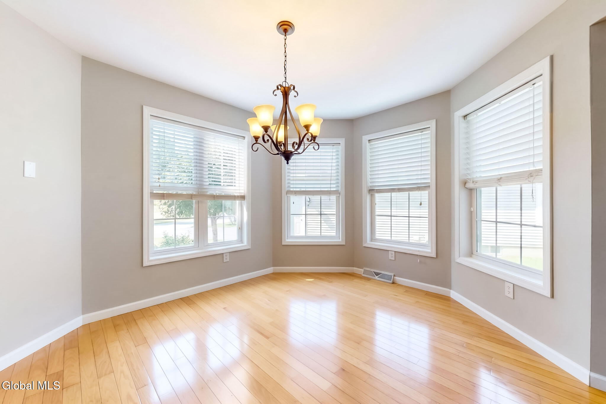 45 Patroon Pointe Drive Rensselaer NY 12144
