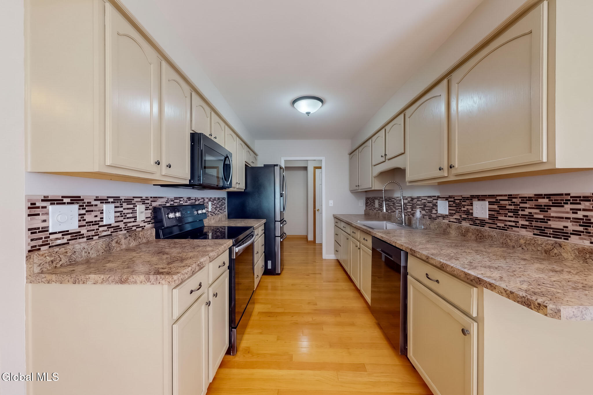 45 Patroon Pointe Drive Rensselaer NY 12144