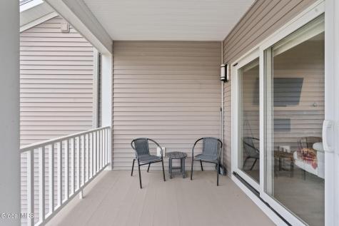 39 Wardley Circle Cohoes NY 12047