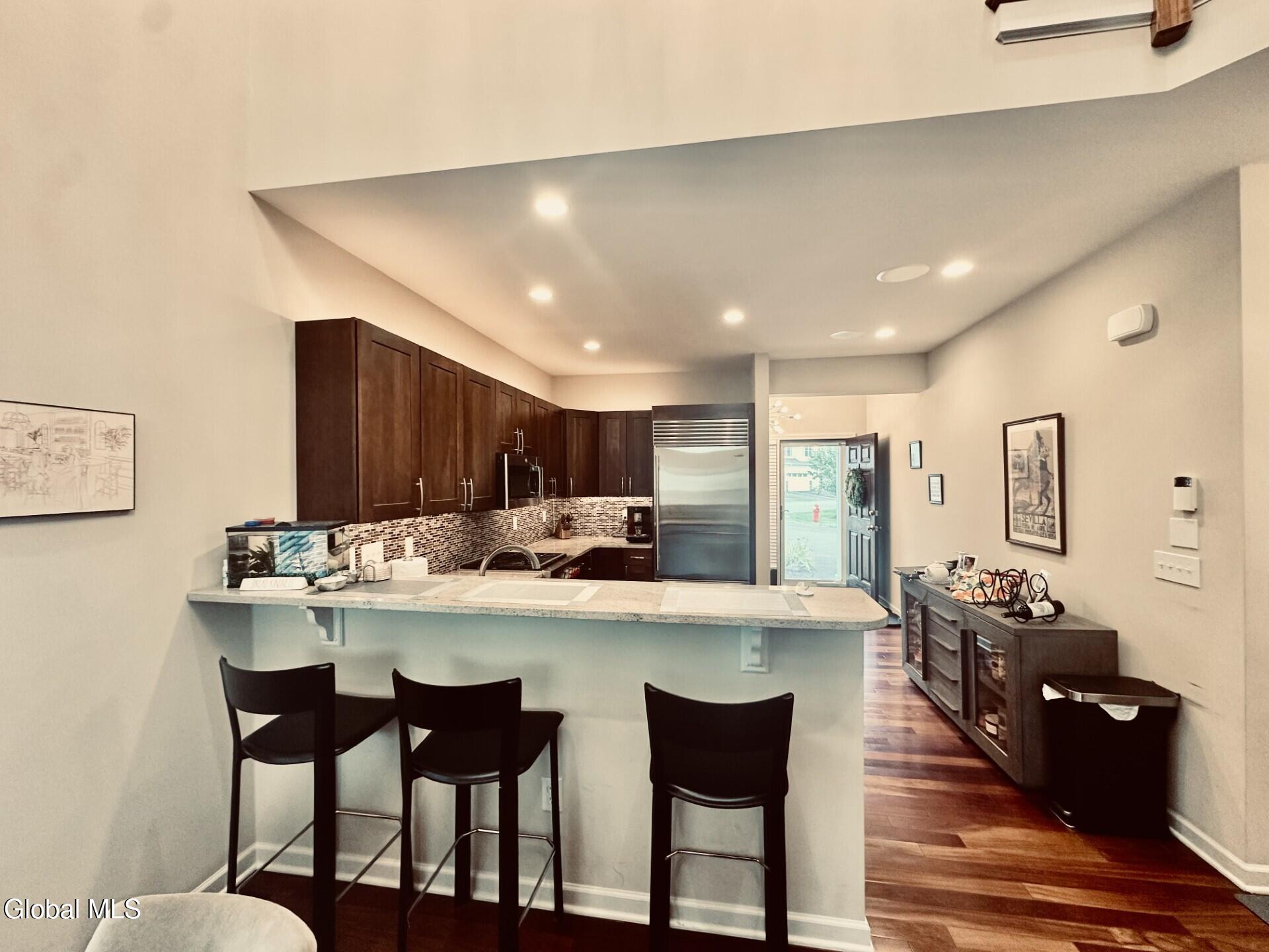 46 Andriana Lane Albany NY 12204