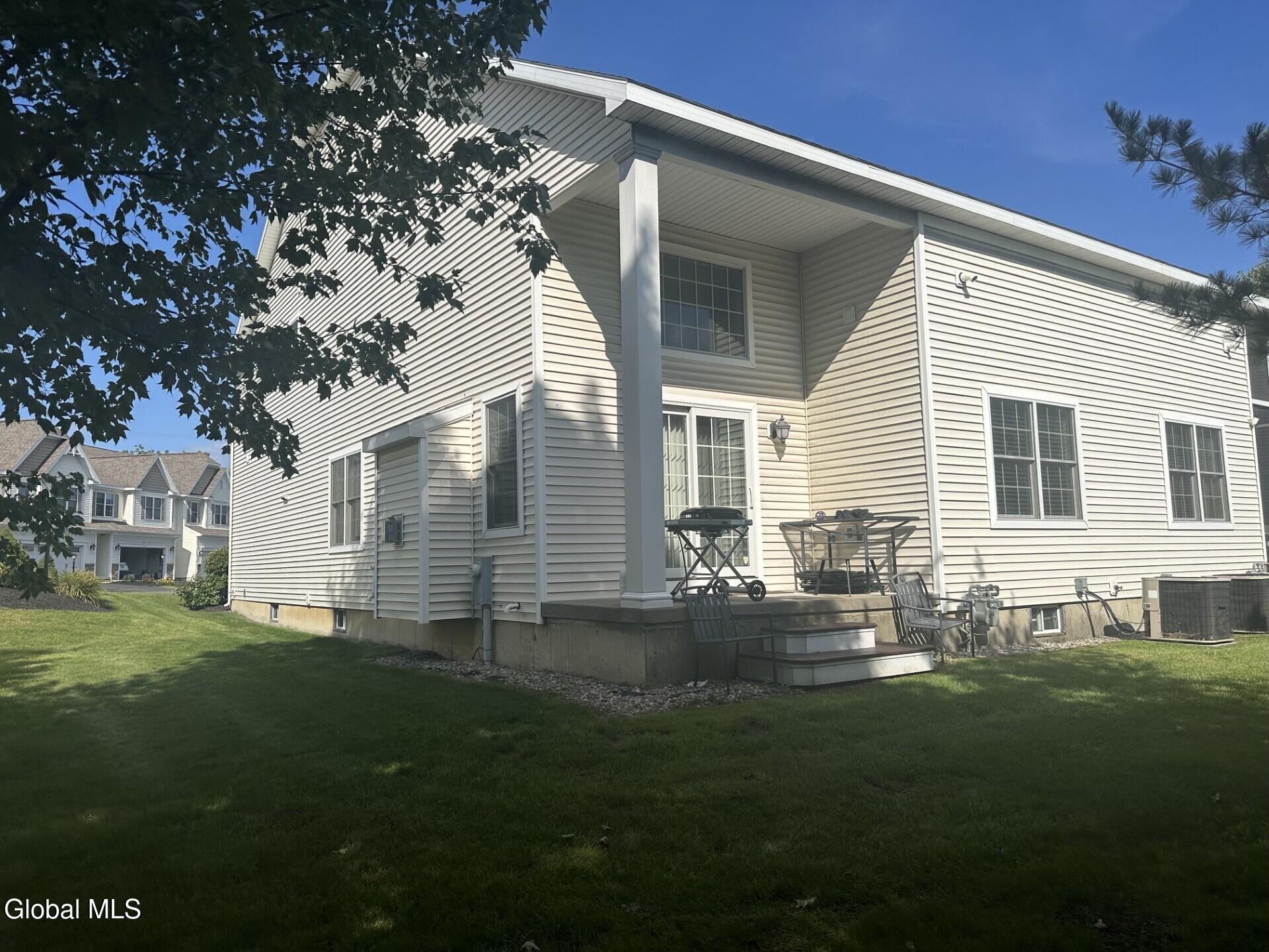 46 Andriana Lane Albany NY 12204