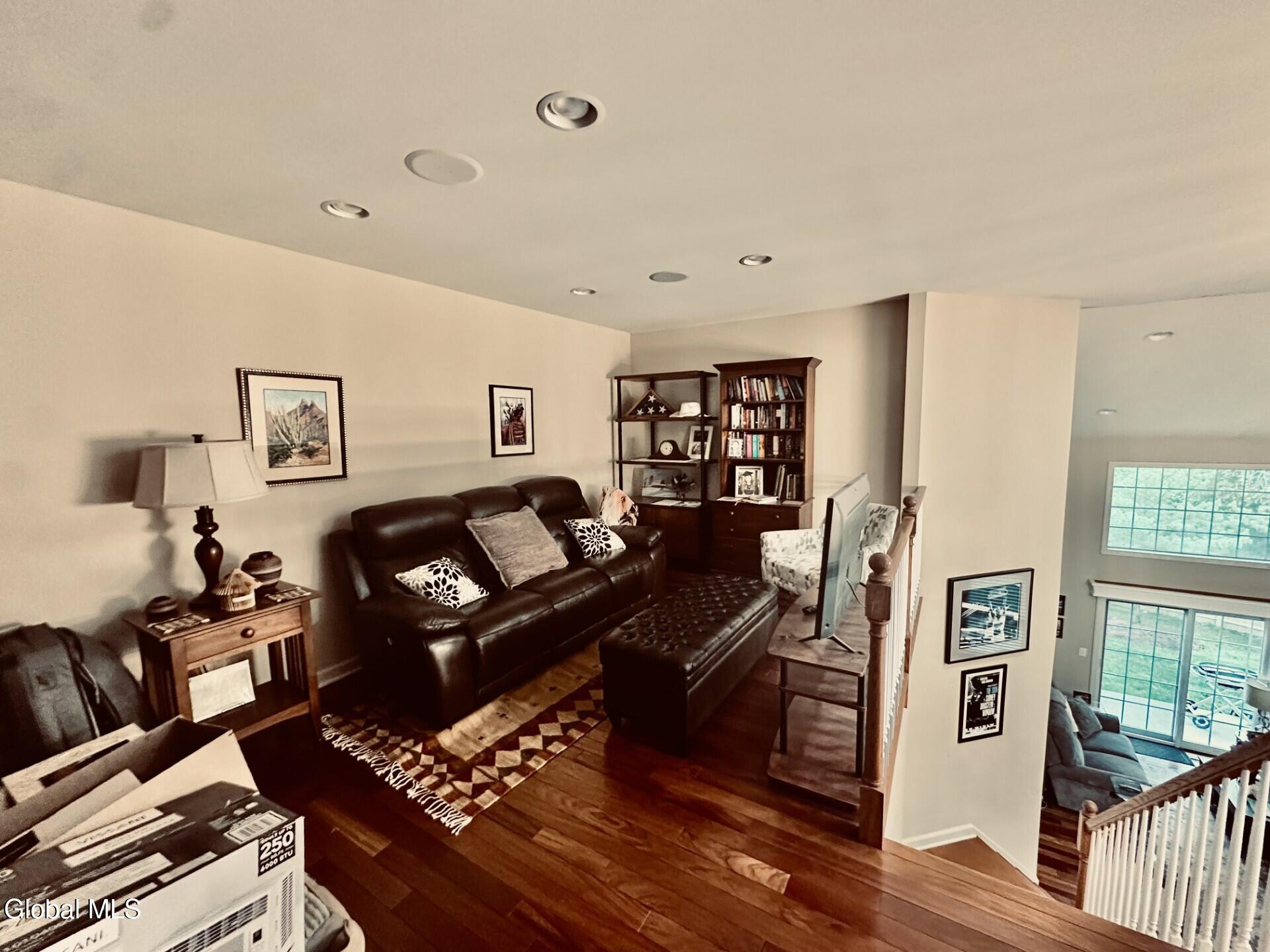46 Andriana Lane Albany NY 12204