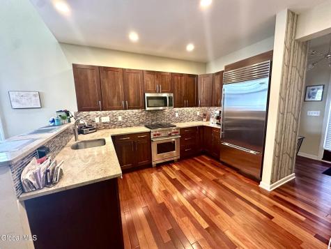 46 Andriana Lane Albany NY 12204