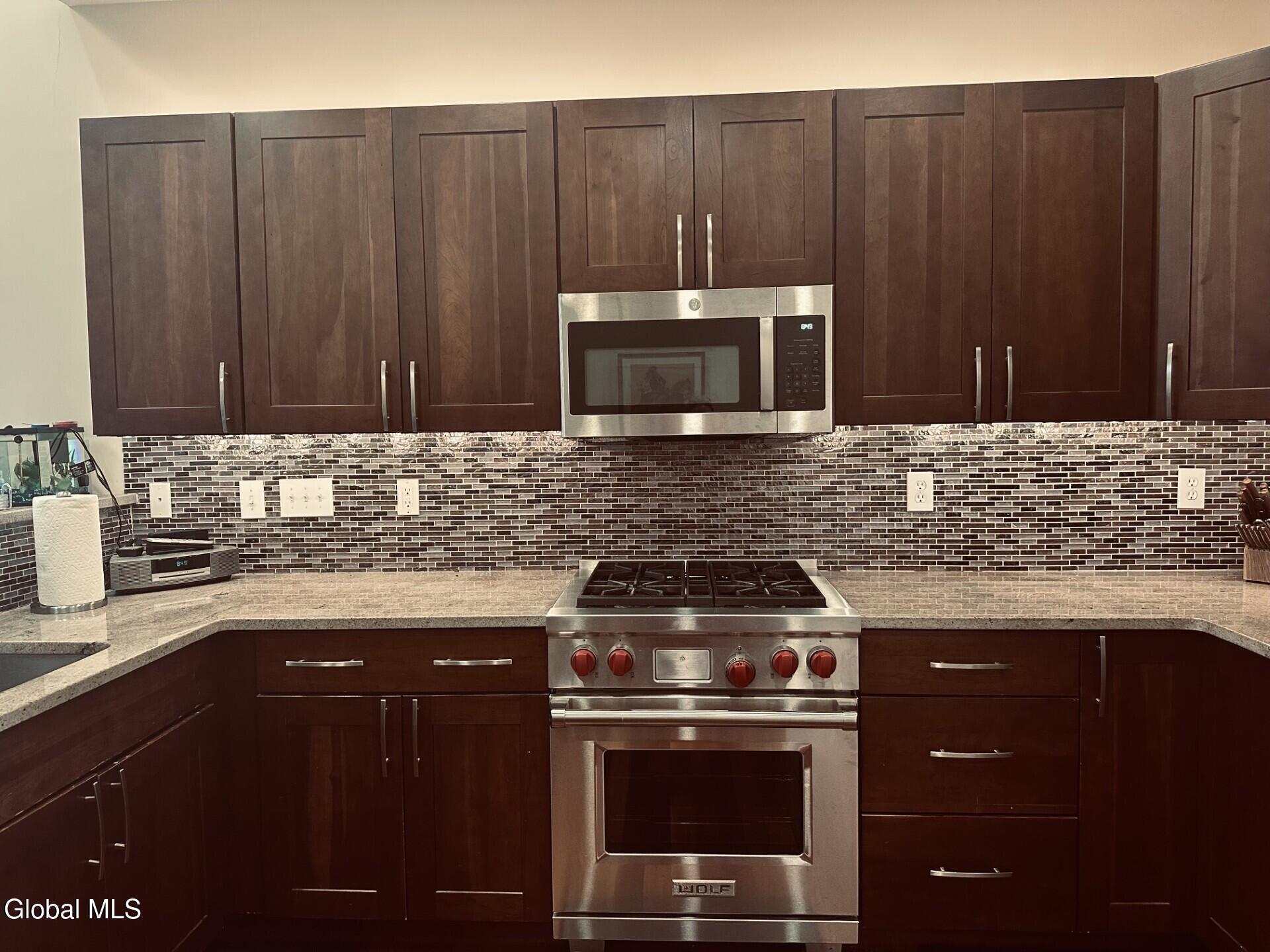 46 Andriana Lane Albany NY 12204