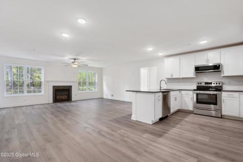 137 Carriage Boulevard Rotterdam NY 12306